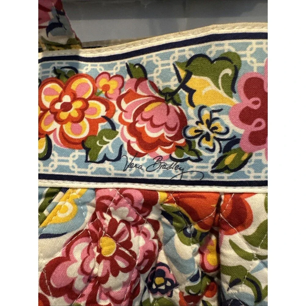Vera Bradley Hope Garden Floral Women’s Shoulder Bag with Zip Closure Retired